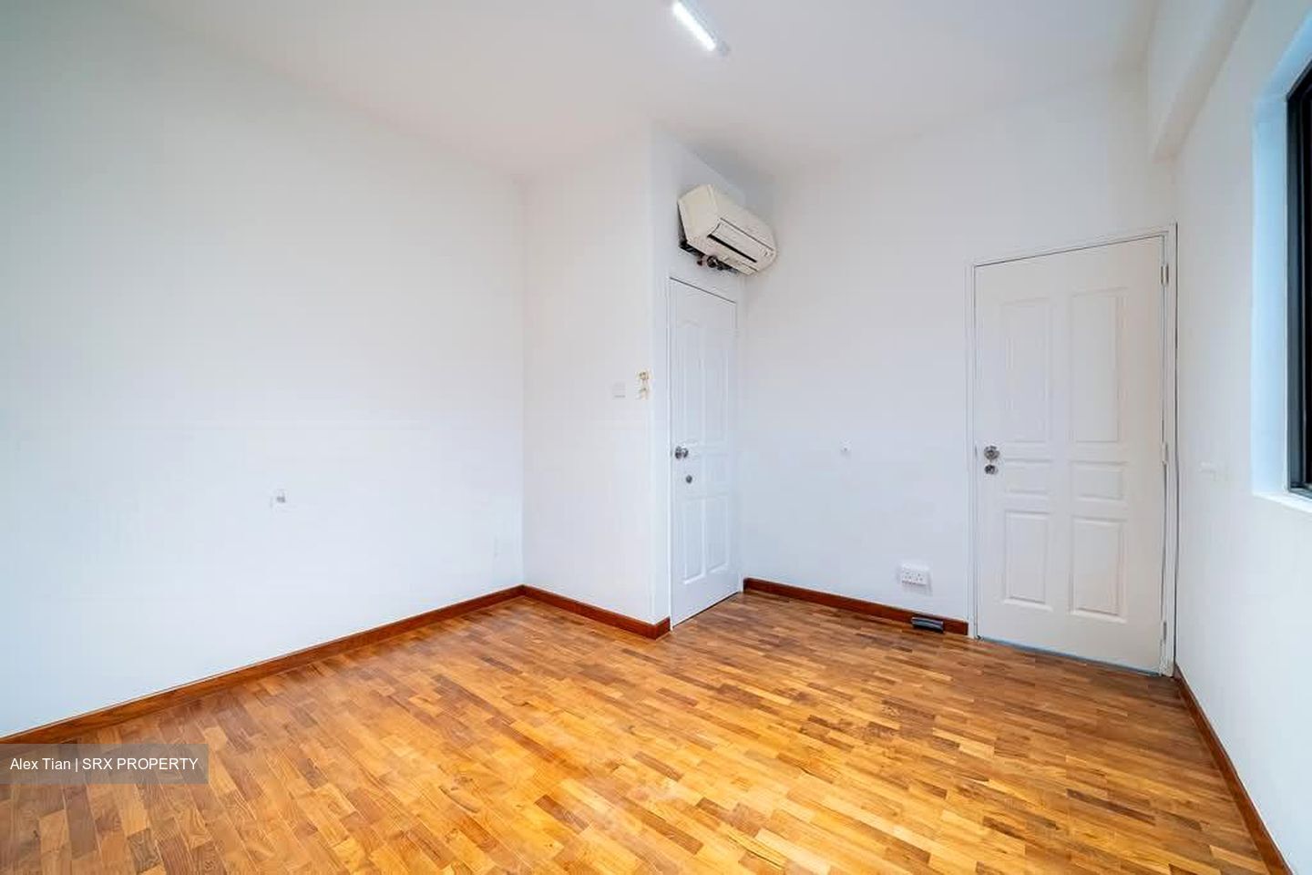 Excelsior Gardens (D16), Terrace #576322391